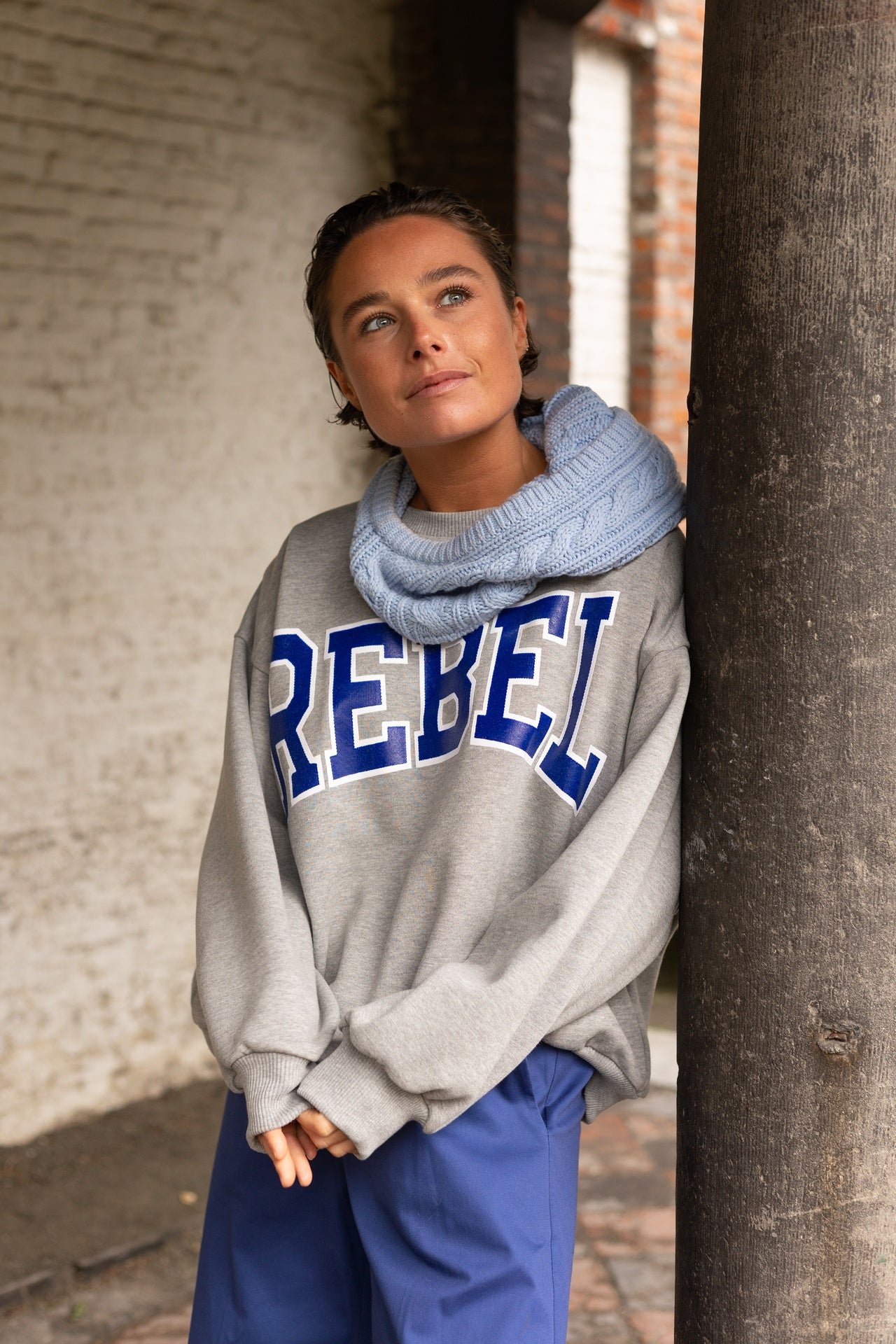 SWEATER REBEL W25