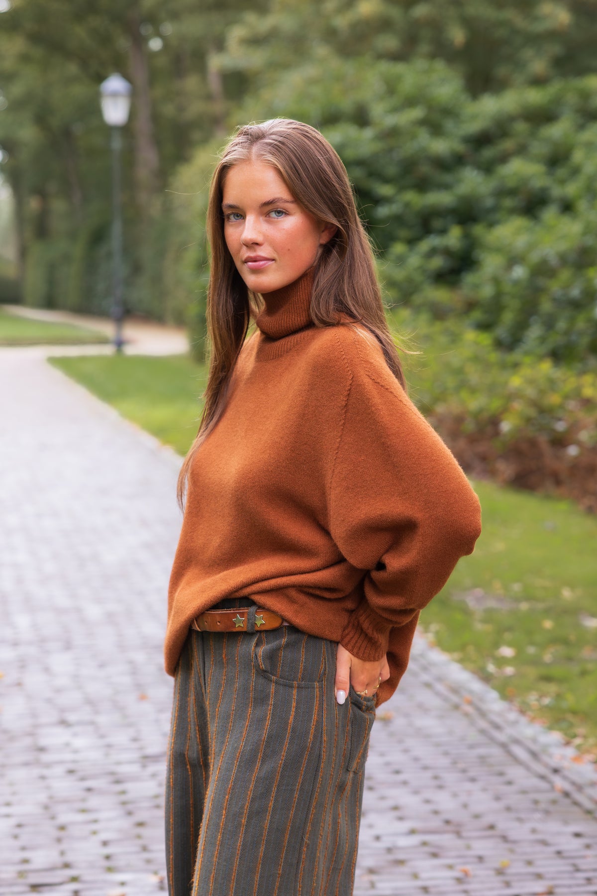 PULL AKKIE W26